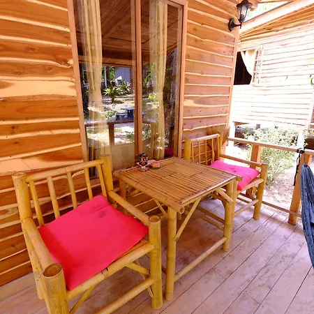 Hotel Mada Lanta Mai Keaw